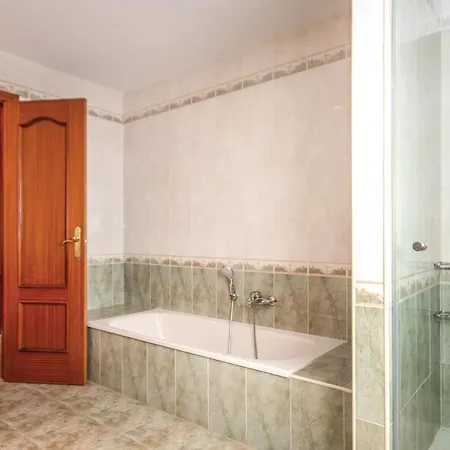 Gorgeous In Riviera Del Sol With Kitchen Holiday home