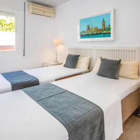 Gorgeous In Riviera Del Sol With Kitchen Holiday home Sitio de Calahonda