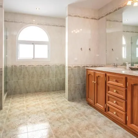 Gorgeous In Riviera Del Sol With Kitchen *