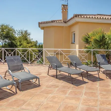 Gorgeous In Riviera Del Sol With Kitchen Sitio de Calahonda
