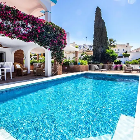 Holiday home Gorgeous In Riviera Del Sol With Kitchen