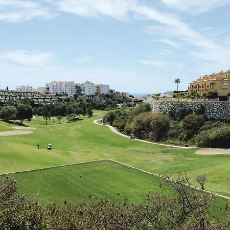 Gorgeous In Riviera Del Sol With Kitchen Holiday home Sitio de Calahonda
