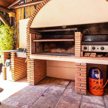Vakantiehuis Gorgeous In Riviera Del Sol With Kitchen Sitio de Calahonda
